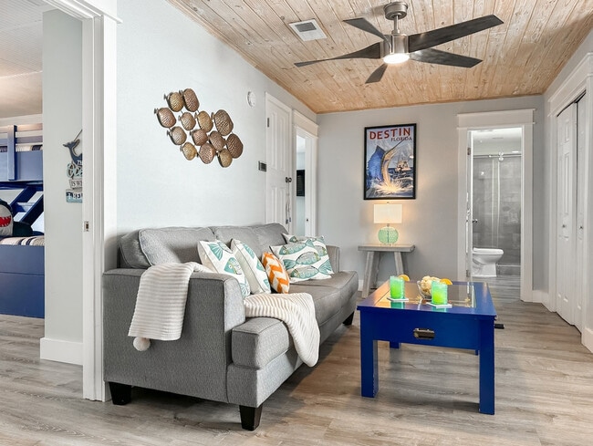 Building Photo - 94 Cobia St Rental