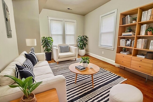 Building Photo - 5611 7th St NW Unit 5615 - 1 Rental