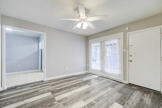 Photo - 2202 Park St Unit 12