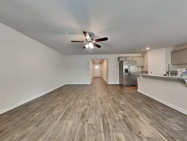 Photo - 310 Flushing Bay Ct