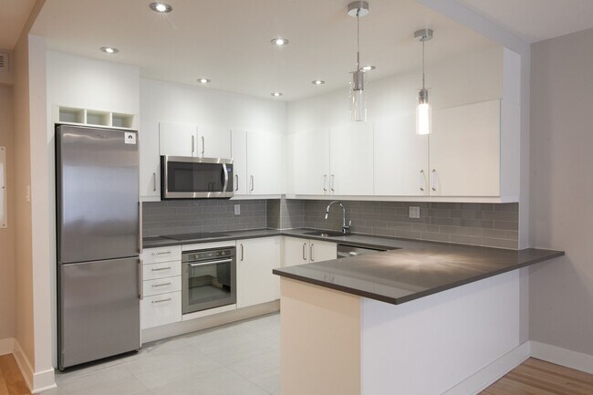 Photo - 3468 Rue Drummond Unit 104