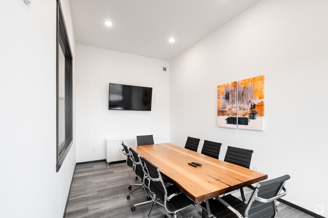Meeting Room - Wyndstone Apartments
