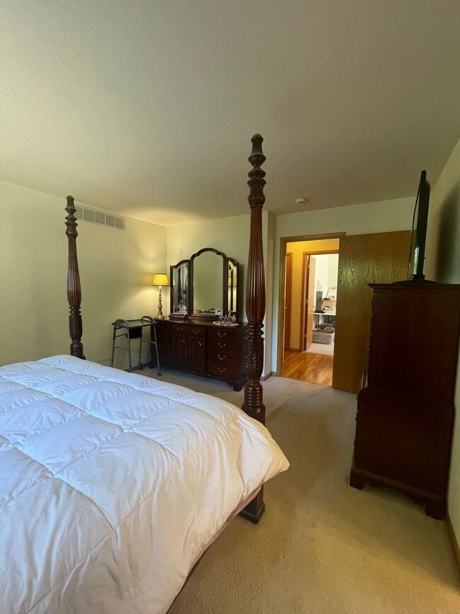 Photo - Lovely Home in NW Loveland