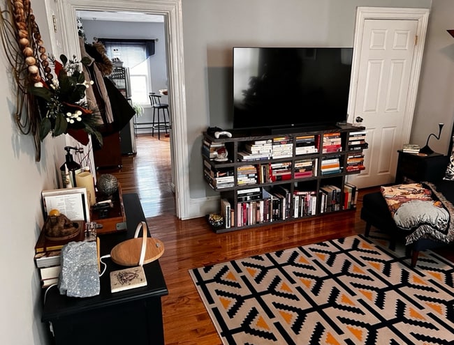 Building Photo - 265 Bolton St Unit 2