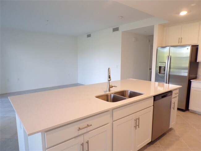 14191 Heritage Landing Blvd Unit 1216