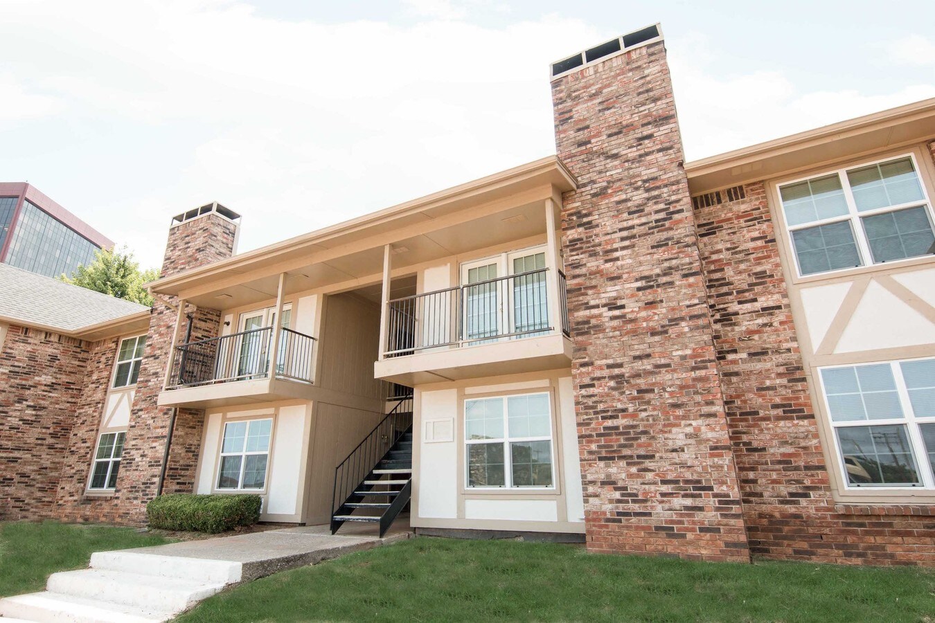 The Warwick Apartments For Rent In Oklahoma City Ok Forrent Com The Warwick Apartments For Rent In Oklahoma City Ok Forrent Com