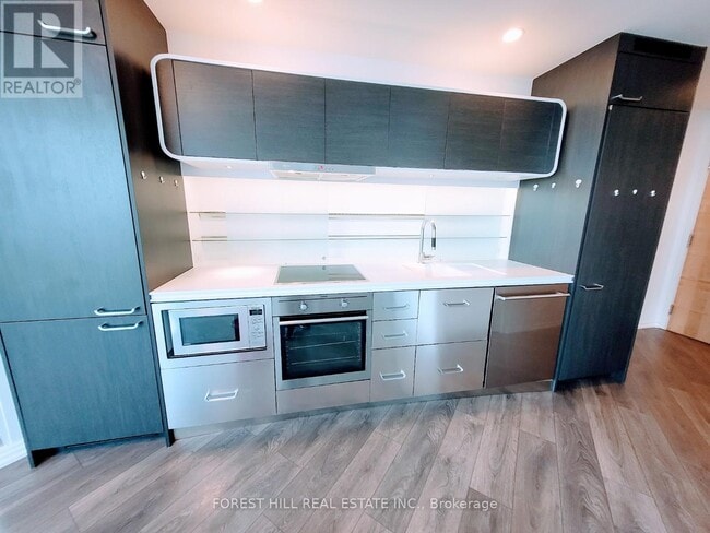 Photo - 45 Charles St E Unit 3302