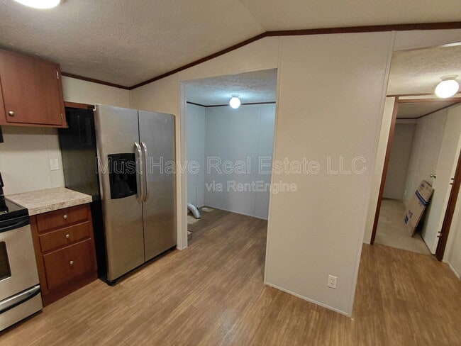 Photo - 1691 Zebulon Dr