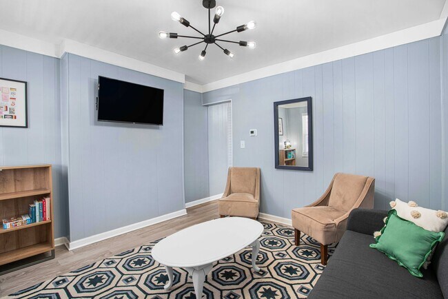 Photo - Fully Furnished 3 Bedroom Townhome in Central Lawrenceville