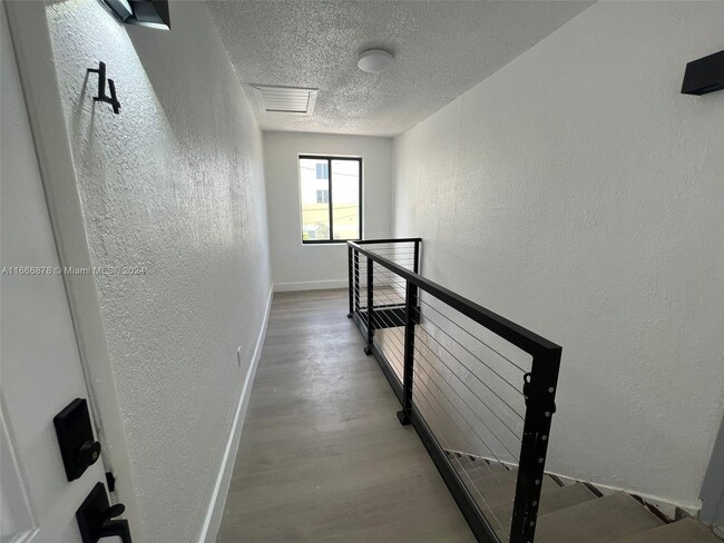 Photo - 1376 NW 35th St Condominio Unidad 4