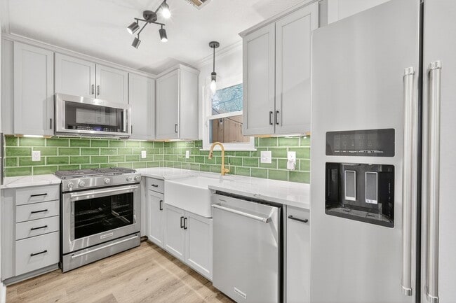 Photo - 209 Dockside Ct