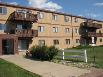Englewood Estates - Englewood Estates Apartments