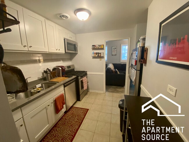 Photo - 3714 N Sheffield Ave Unit 101