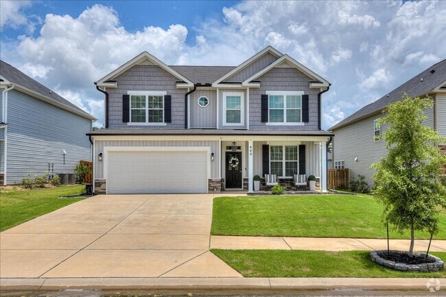 Building Photo - Beautiful Home in a Great Neighborhood