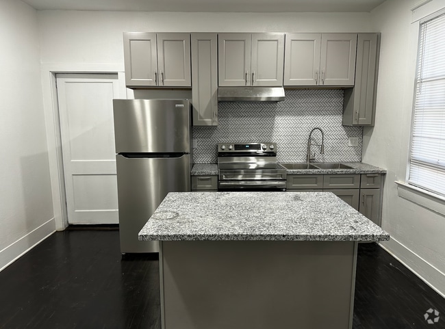 Building Photo - 1515 Olive St Rental