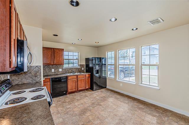 Photo - 1620 Red Cloud Dr