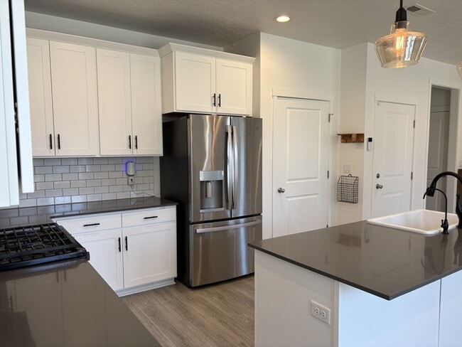 Building Photo - 6462 Purple Orchid Dr