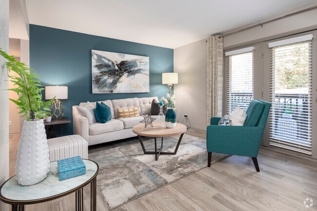 2 BR, 2 BA, 1,250 SF - Berry Falls