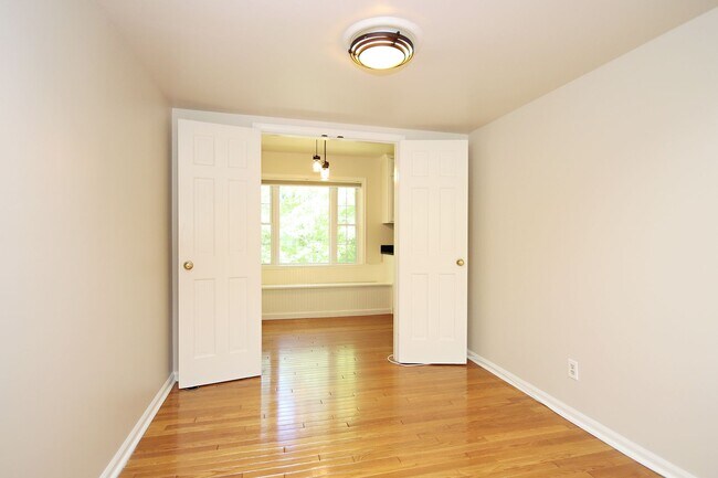 Photo - End-Unit Georgetown Green Townhome