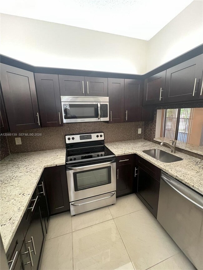 Photo - 10700 NW 14th St Unit 142