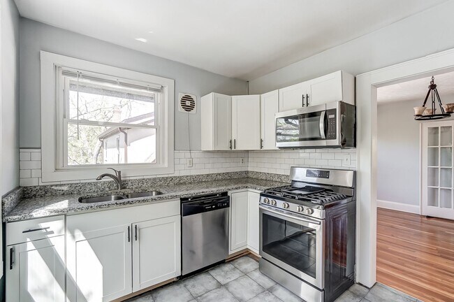 Photo - 3627 Zinsle Ave Unit 2