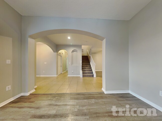 Photo - 17437 Lawn Orchid Loop