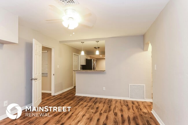 Photo - 5320 1st Ave S