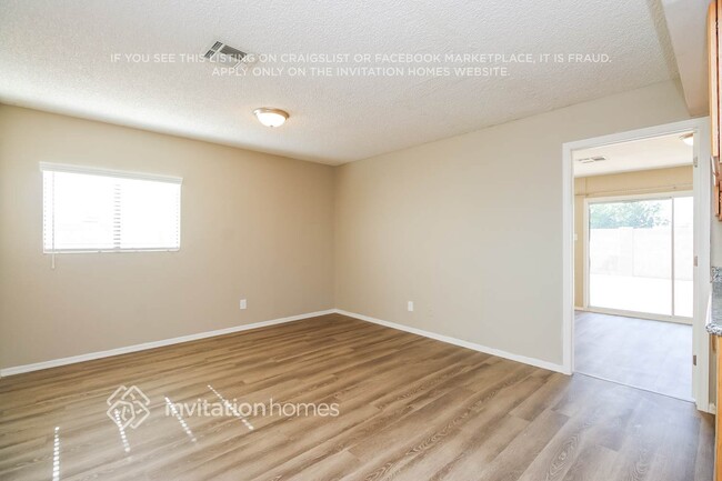 Photo - 4102 N 85th Dr