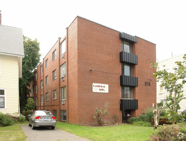 Building Photo - 575 Farmington Ave