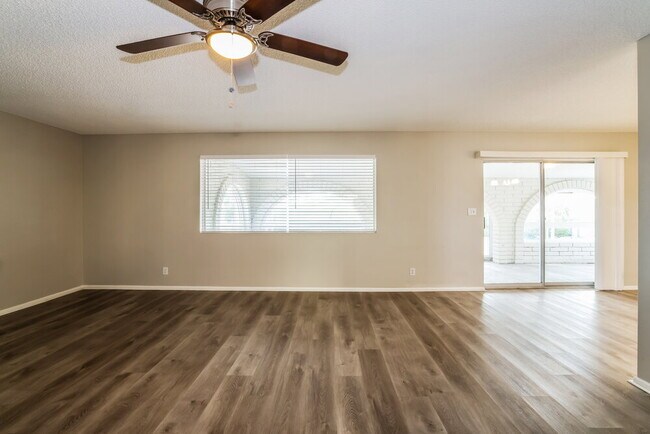 Photo - 6643 E Decatur St