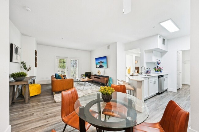 Photo - Stone Cliff Apartments