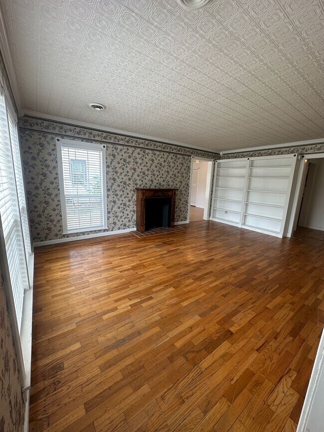 Photo - 2709 S Van Buren St Unidad 1