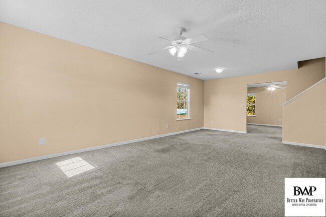 Photo - 233 Rosebrook Dr