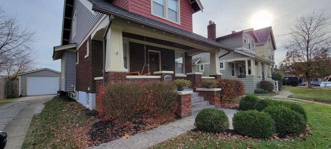 Oakley Home - 3 Bed, 1.5 Bath - Oakley Home - 3 Bed, 1.5 Bath