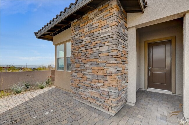 Building Photo - 11837 Grassy Pln Ave Rental
