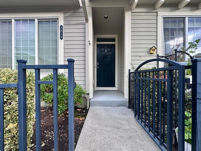 Photo - Modern Comfort Meets Convenience in Beaver...