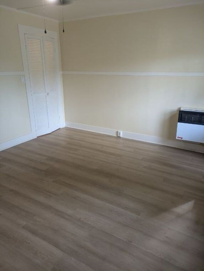231-233 W. 81st St.