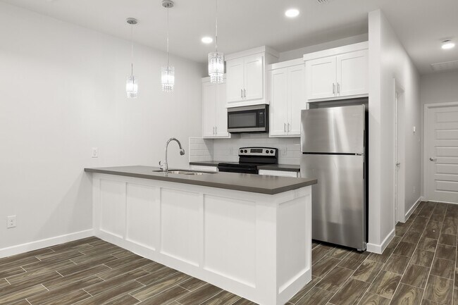 Photo - 1907 W Violet Dr Unit 2