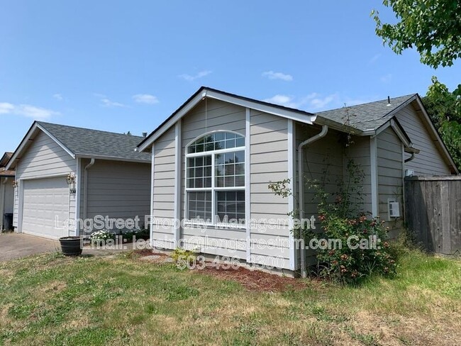 Photo - 3044 NE Glacier Way