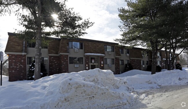 Rutland Manor Apartments - Rutland Manor Apartments