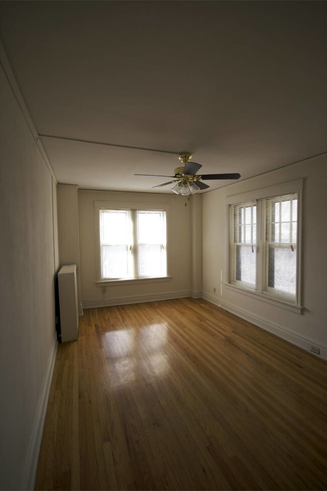 Photo - Forty-Five-Fifteen Lindell Apartments