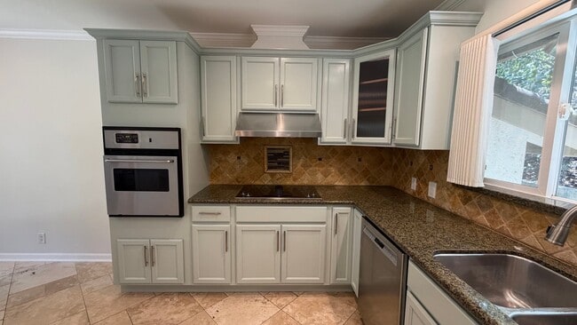Photo - 1385 Greenmont Dr