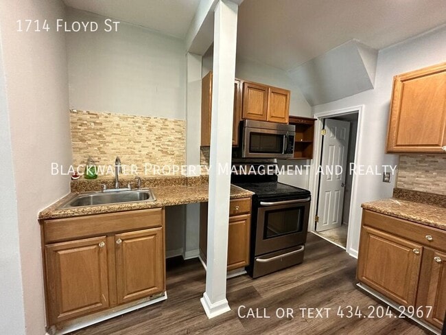 Photo - 1714 Floyd St