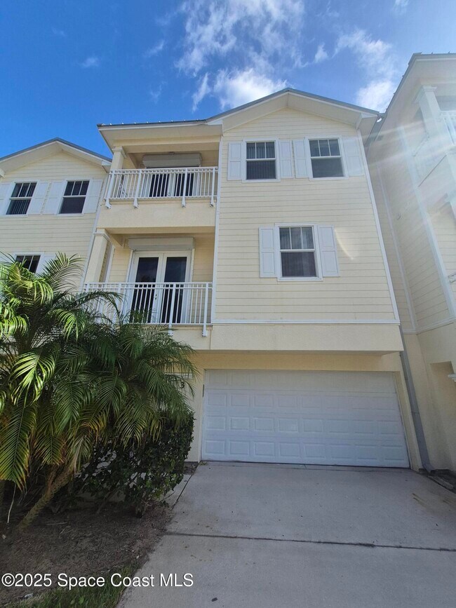 Building Photo - 870 Vignoles Ave NE Unit 3