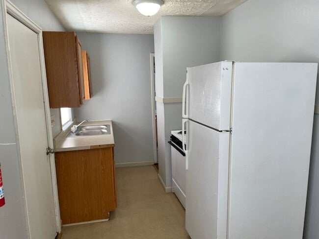 Photo - Charming 1-Bedroom Apartment in Cozy 4-Plex Unit 1