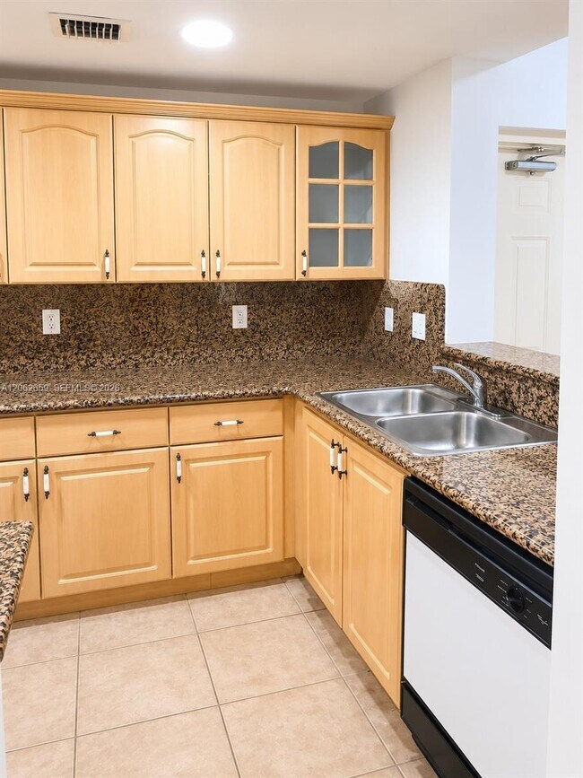 Photo - 6560 NW 114th Ave Unit 505