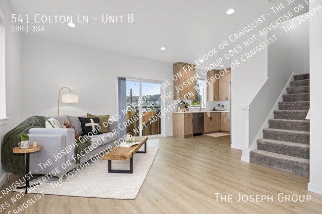 Photo - 541 Colton Ln