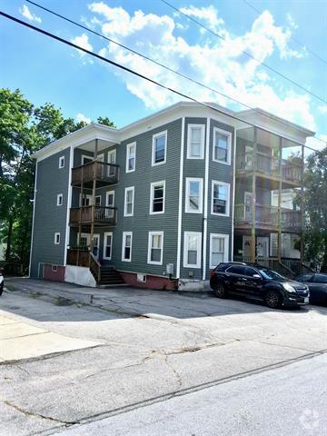 Building Photo - 421 Laurel St Unit 2nd Floor Rental