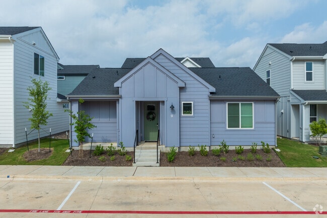 YardHomes® Hero Way