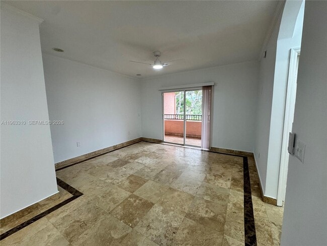 Photo - 2404 Belmont Ln Unidad 2404